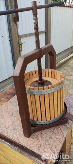 Пресс для отжима винограда