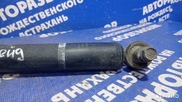 Задний амортизатор Toyota Blade хэтчбек 2GR-FE