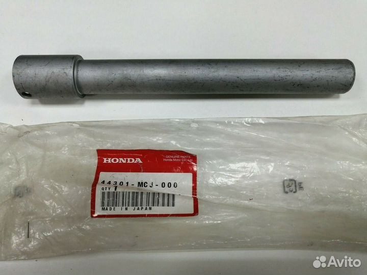 Ось переднего колеса Honda