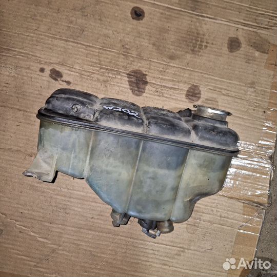 Бачок расширительный Mercedes-Benz C200 W202