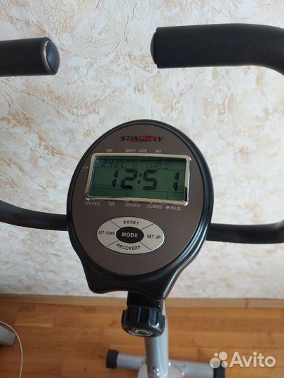 Вертикальный велотренажер Stingray ST-2488