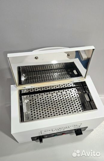 Сухожаровый шкаф Paris Nail. Стерилизатор
