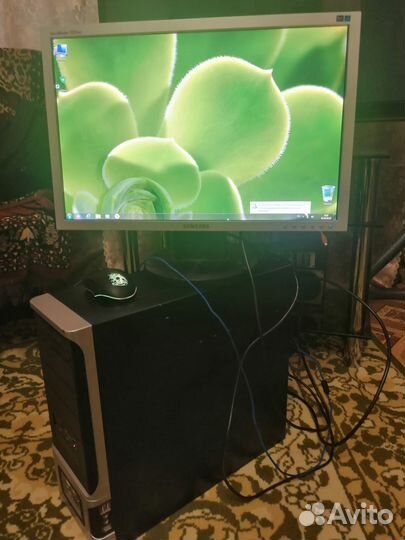 Компьютер c монитором