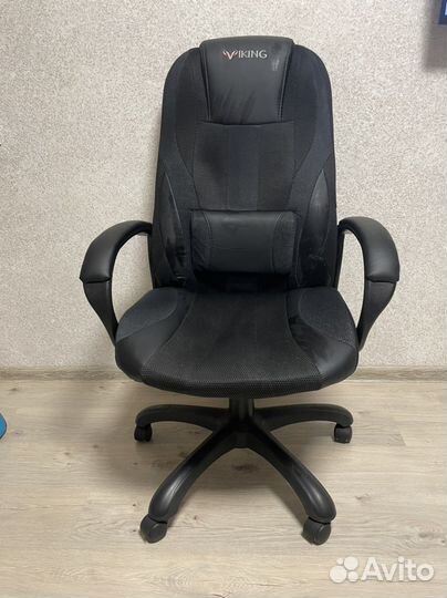 Компьютерное кресло