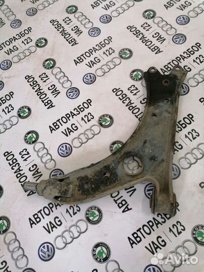 Рычаг передний Фольксваген Гольф 5