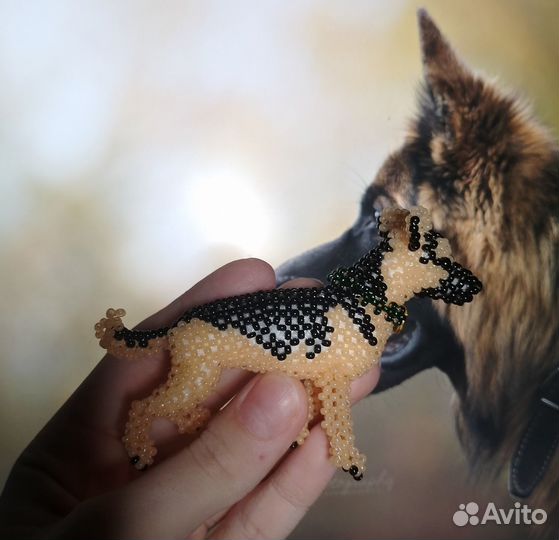 Фигурка амигуруми из бисера собака