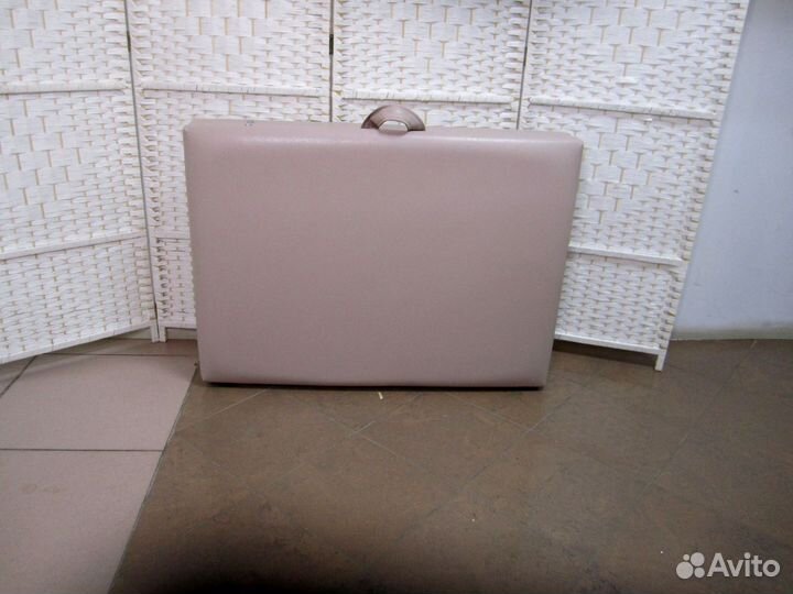 Массажный стол