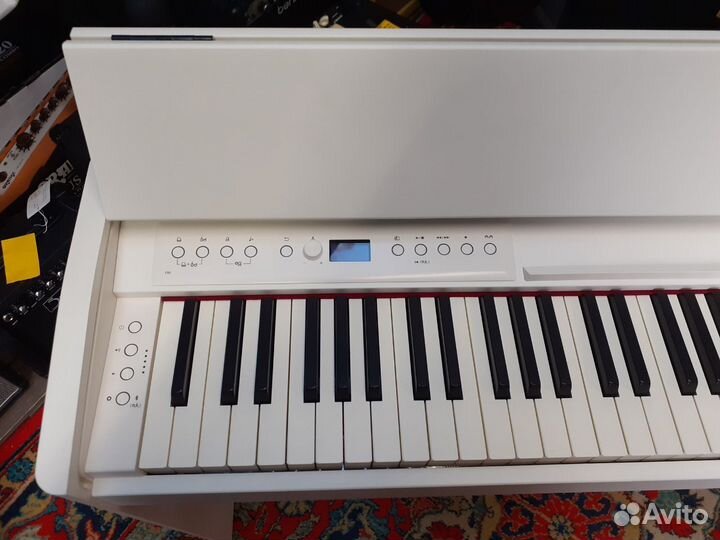 Электропианино Roland