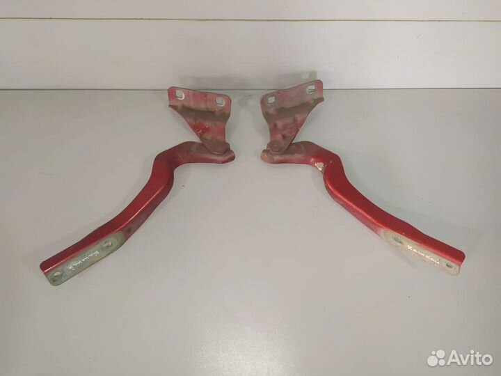 Петли капота Nissan Qashqai