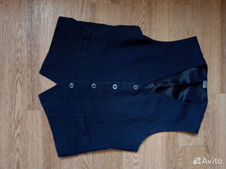 Жилетка для мальчика школьная 152