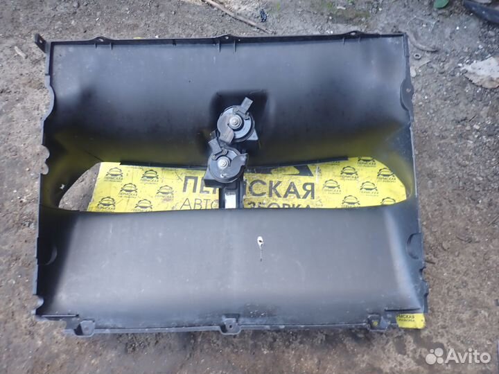 Porsche Cayenne 958 воздуховод центральный