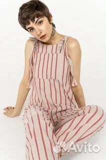 Комбинезон летний в полоску бежевый