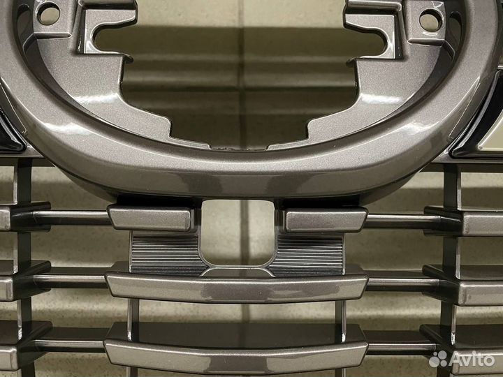 Land Cruiser 200 2016+ Решетка Lounge 2021 W3YE5