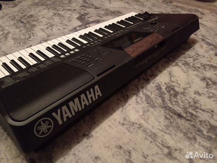 Синтезатор Yamaha psr e463