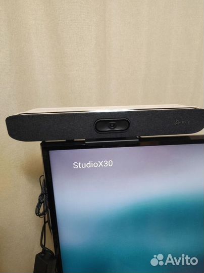 Видеобар Poly Studio X30