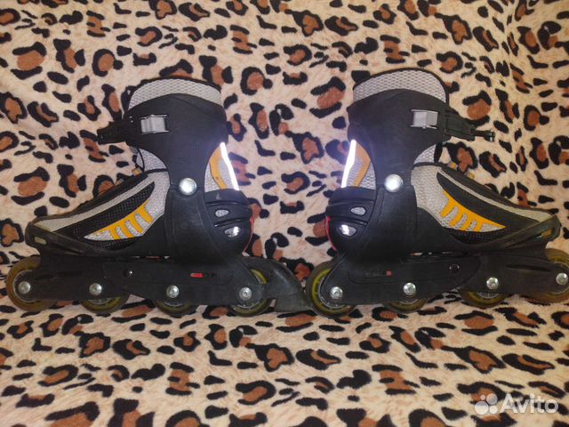 Роликовые коньки