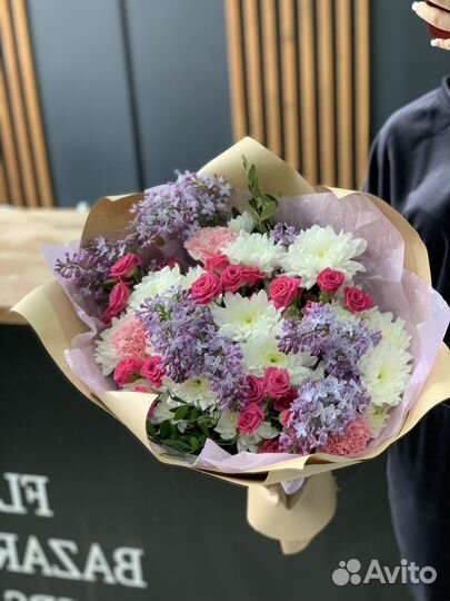 Композиция с кустовыми розами