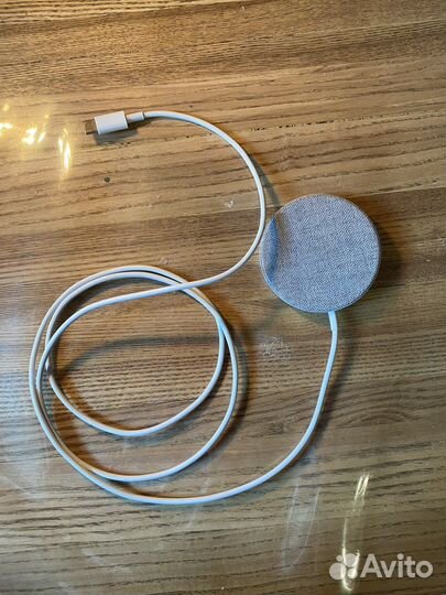 Беспроводная зарядка TFN 15вт