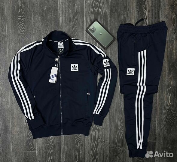 Спортивный костюм Adidas