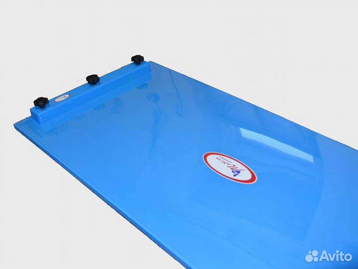 Тренажер для отработки катания на коньках