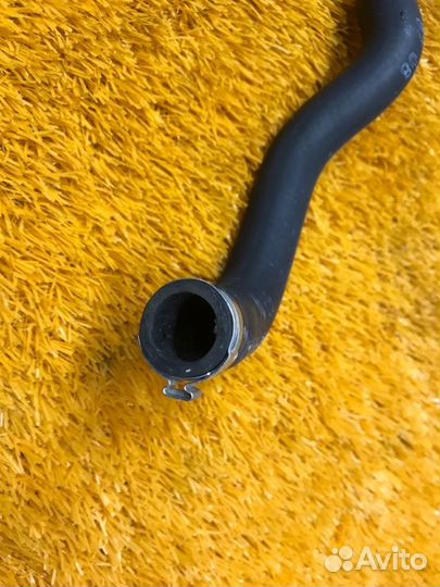 Патрубок системы охлаждения Volvo S40 VS17 B4204S2