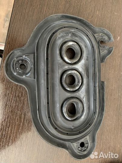 Уплотнитель трубок печки Bmw 530 D F10 N57D30 2010