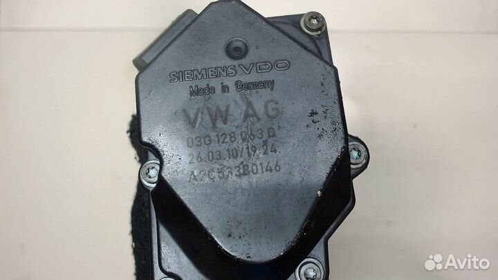 Заслонка дроссельная Volkswagen Touran, 2010