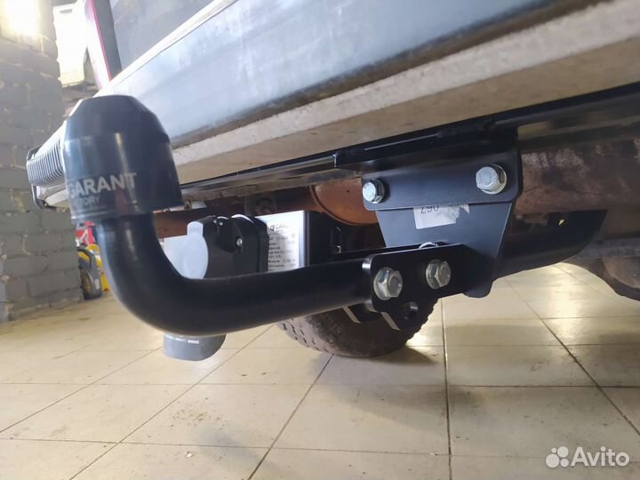 Фаркоп для Нивы 5-ти дверки ваз-2131 съёмный шар