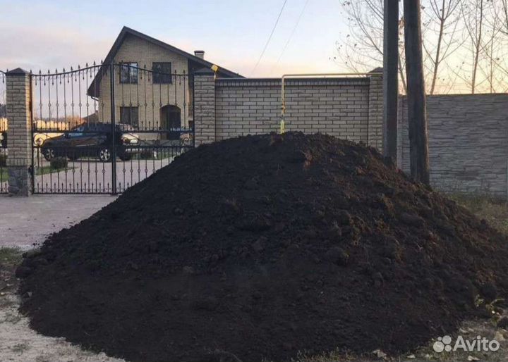 Чернозем на самосвале отборный