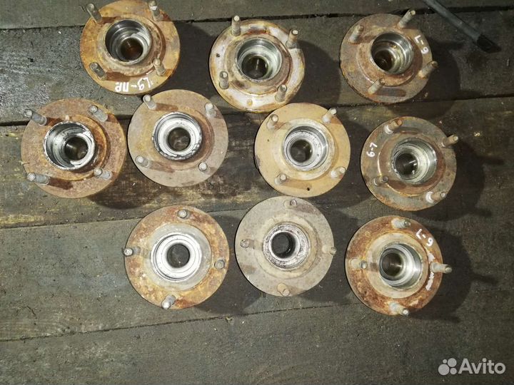 Ступица задняя Митсубиси Лансер 9