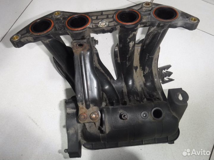 Коллектор впускной Peugeot 206