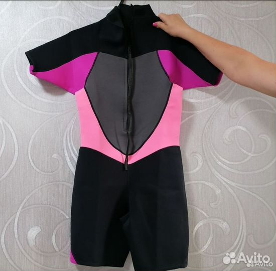 Гидрокостюм неопреновый 2 XL женский новый