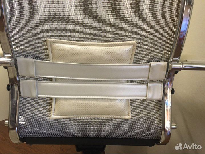 Кресло офисное Метта бу