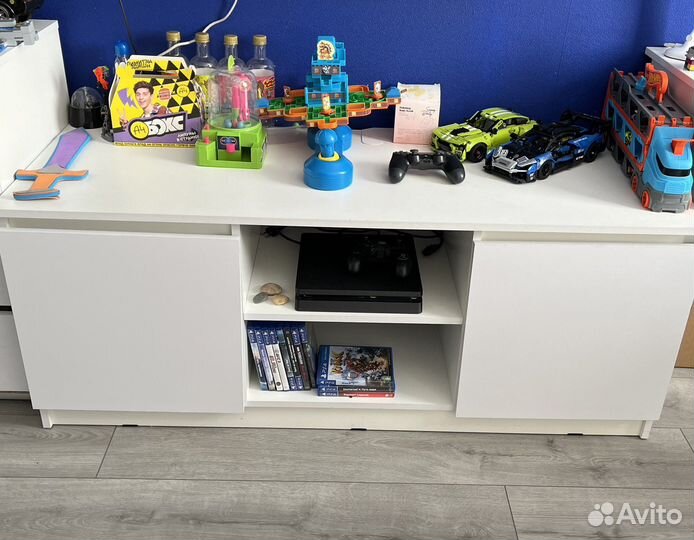 Тумба под телевизор