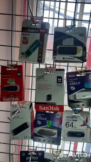 Компания продает USB flash drive от