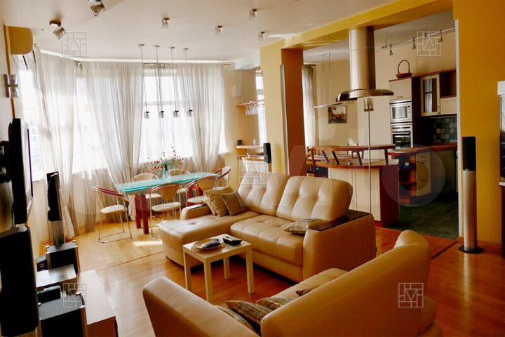 3-к. квартира, 121 м², 8/13 эт.