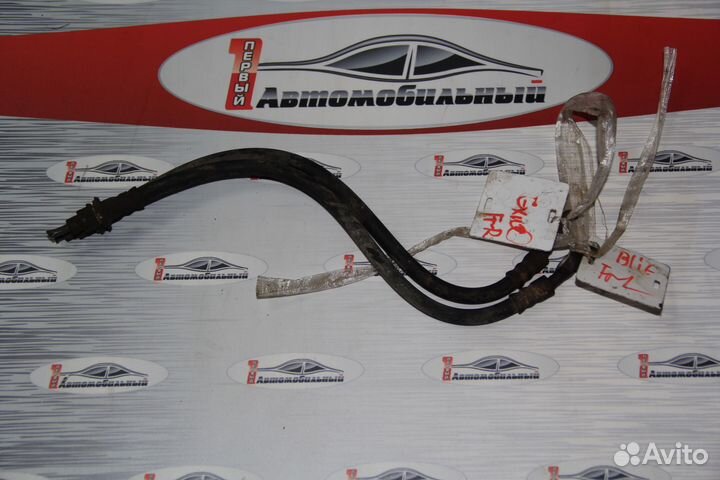 Тормозной шланг перед c Toyota Mark II Wagon Blit