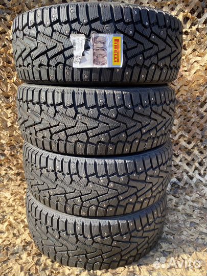 Pirelli Winter Ice Zero 235/55 R17 103T