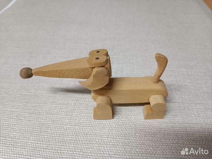 Заяц фигурка из дерева