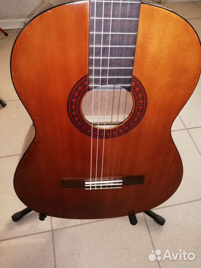 Классическая гитара yamaha c40