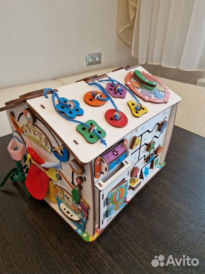 Бизиборд домик со светом большой
