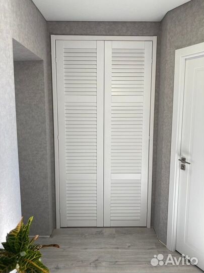 Дверь жалюзи