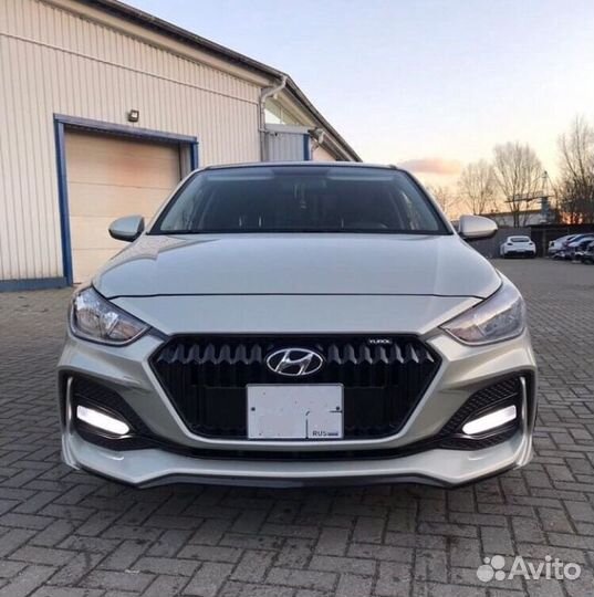 Тюнинг на Hyundai Solaris 2018 обвес