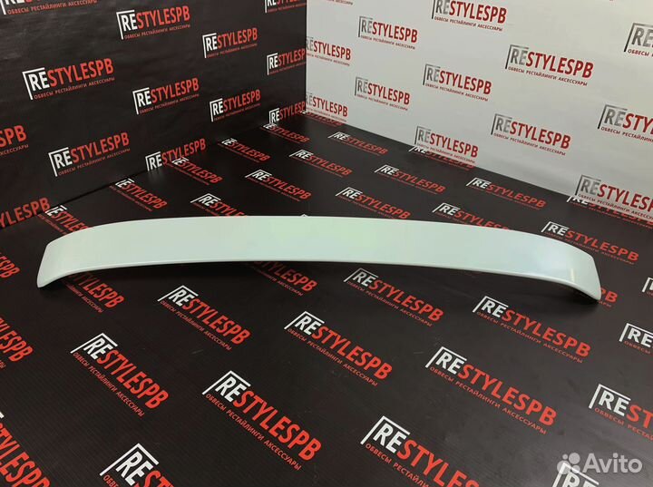 Спойлер На стекло Toyota Camry 70 Белый