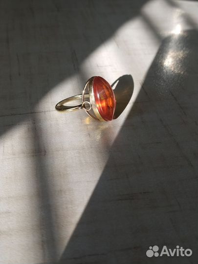 Кулон и кольцо из янтаря СССР