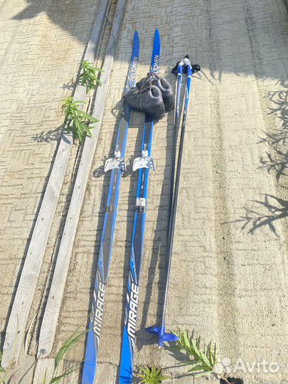 Беговые лыжи