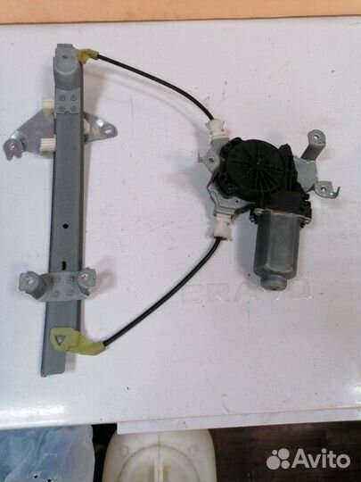 Стеклоподъемный механизм задний правый Nissan