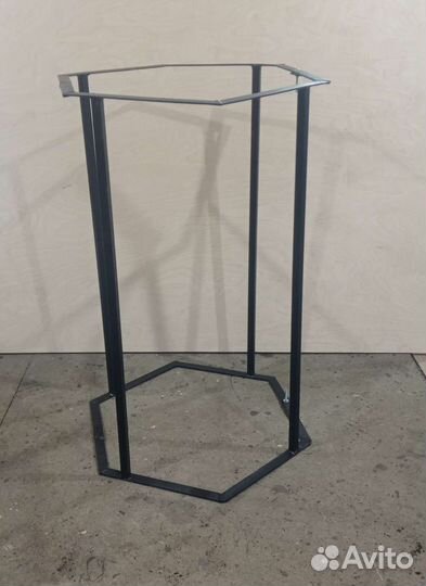 Кустодержатель