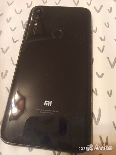 Xiaomi Mi Play, 4/64 ГБ