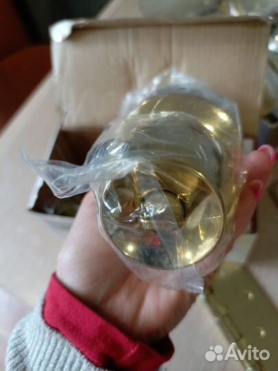 Комплект дверных ручек и петли